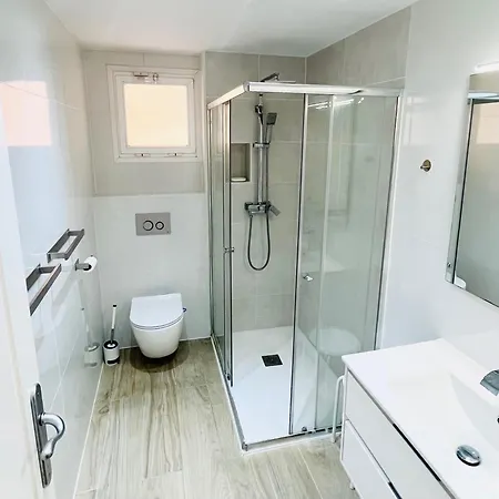 Apartment Prime Location Puerto Banus Nueva Andalucia