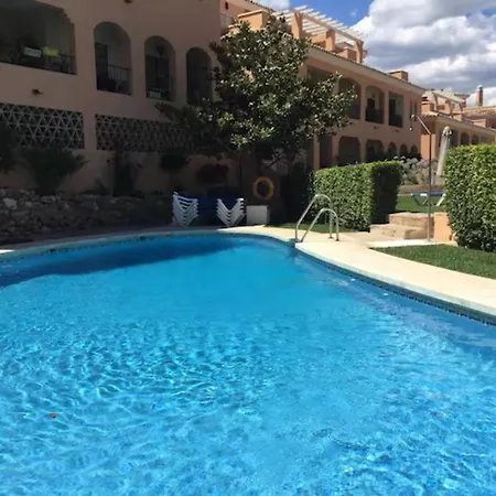 2-Bed 10Min To Puerto Banus W Pool Bbq & Parking Apartment