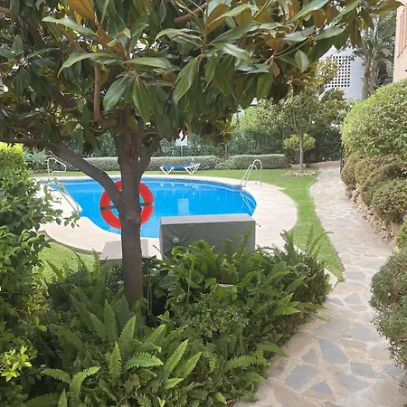 2-Bed 10Min To Puerto Banus W Pool Bbq & Parking
