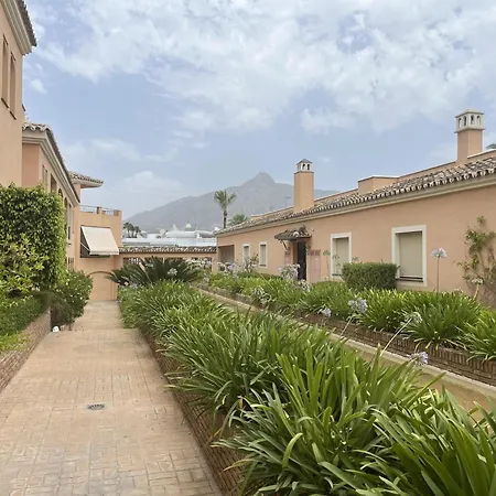 2-Bed 10Min To Puerto Banus W Pool Bbq & Parking * Marbella